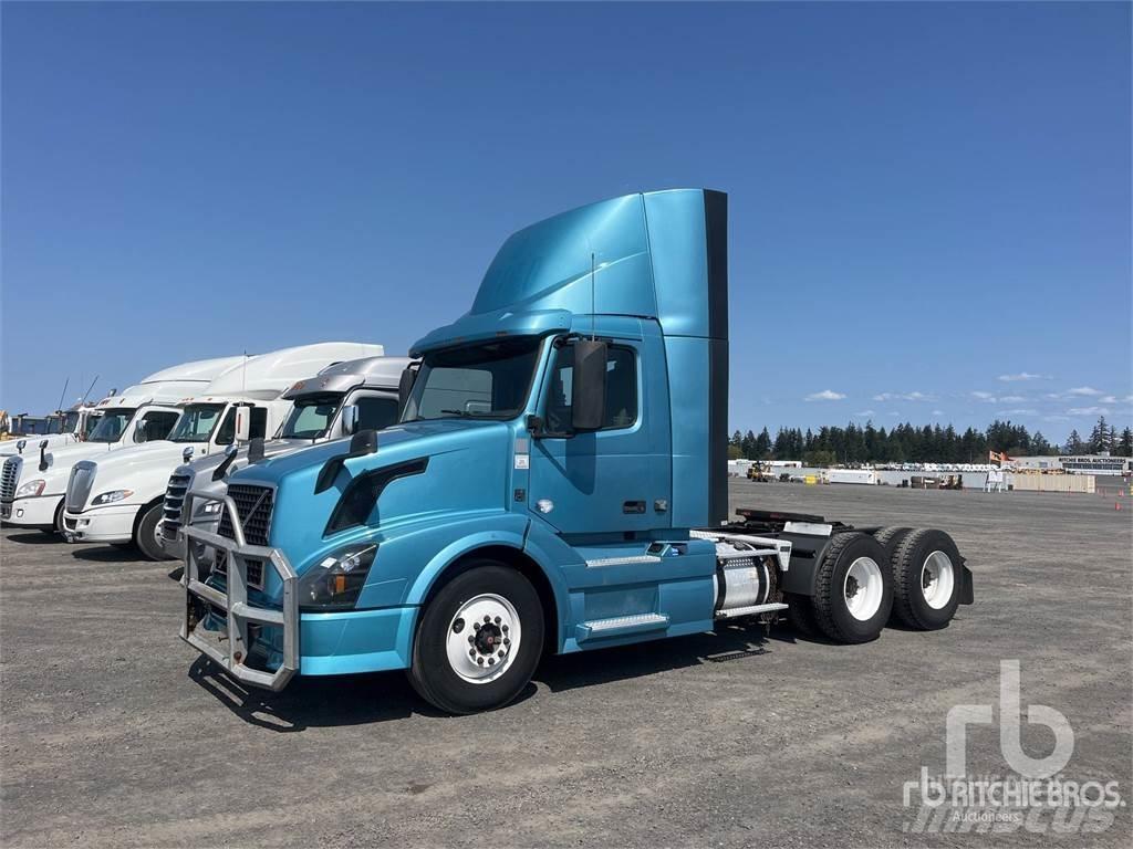 Volvo VNL300 Vilcēji