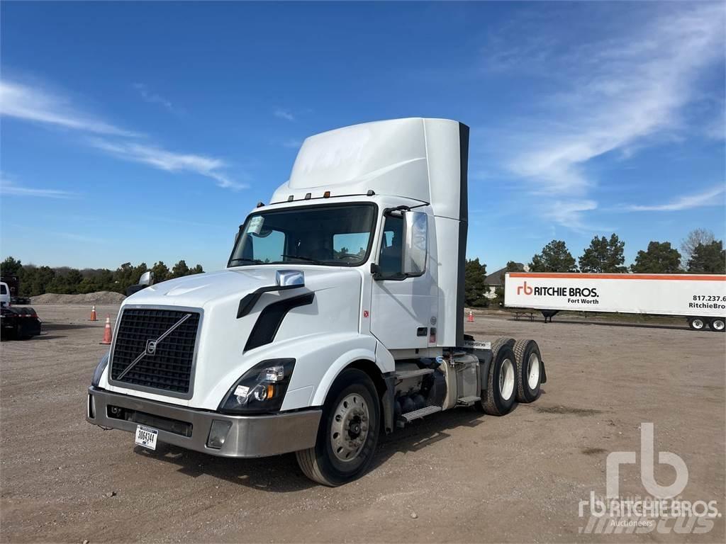 Volvo VNL300 Vilcēji
