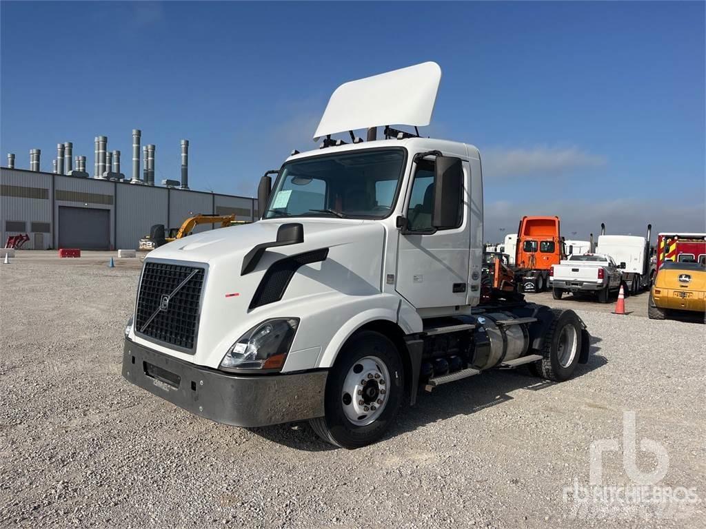 Volvo VNL300 Vilcēji