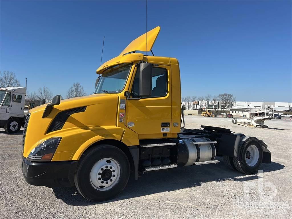 Volvo VNL42300 Vilcēji