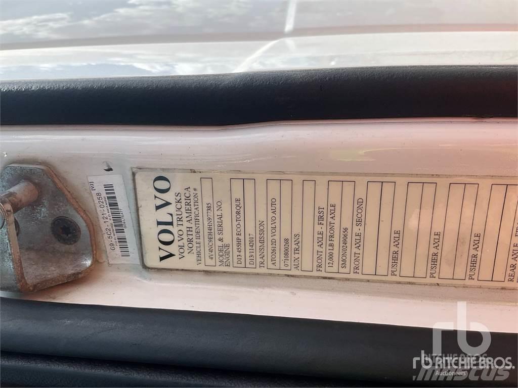 Volvo VNL64 Vilcēji