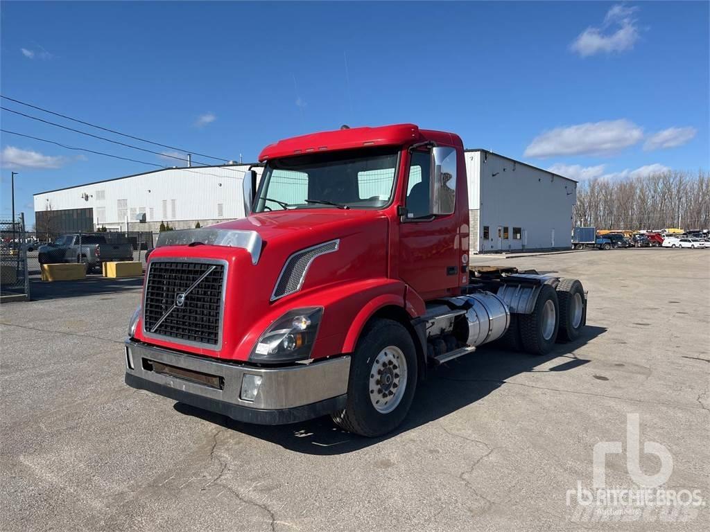 Volvo VNL64T Vilcēji