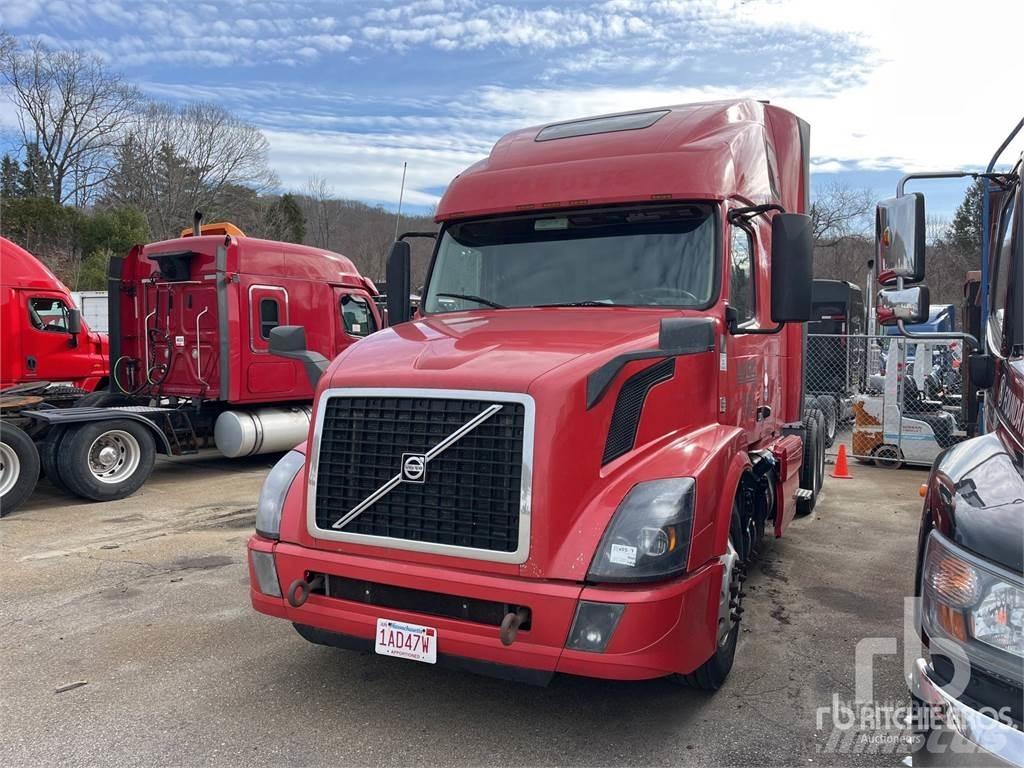 Volvo VNL670 Vilcēji