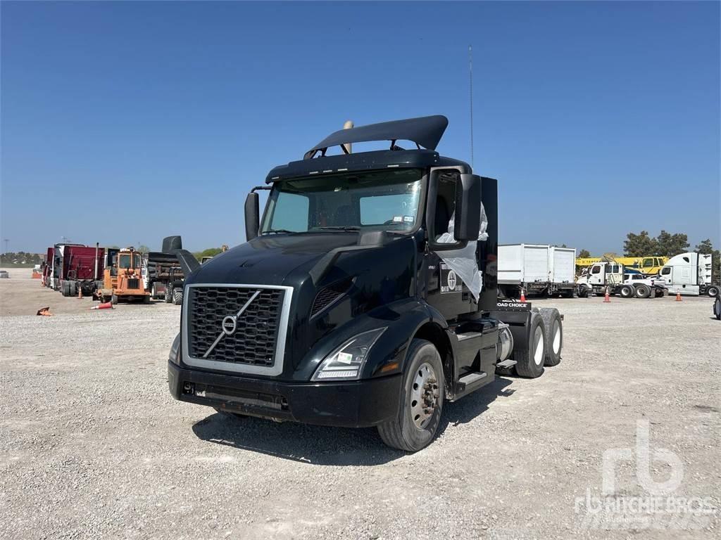 Volvo VNR Vilcēji