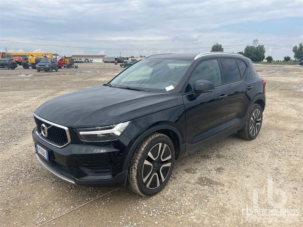 Volvo XC40 Vieglais kravas automobilis/izkraušana no sāniem