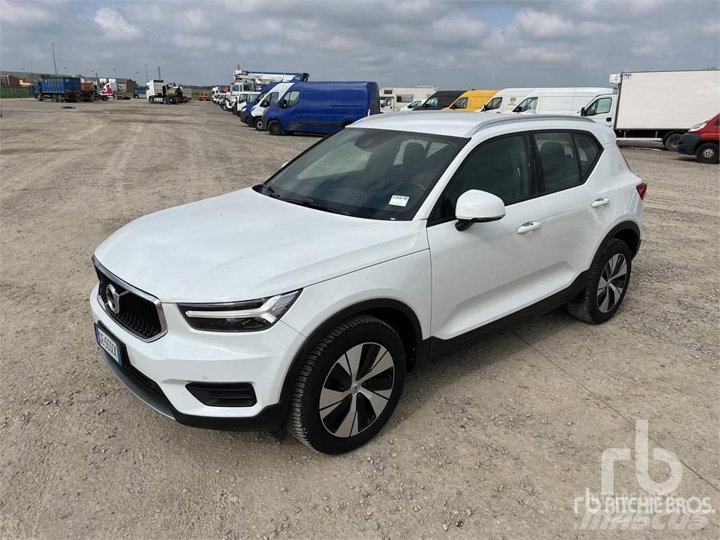 Volvo XC40 Vieglais kravas automobilis/izkraušana no sāniem