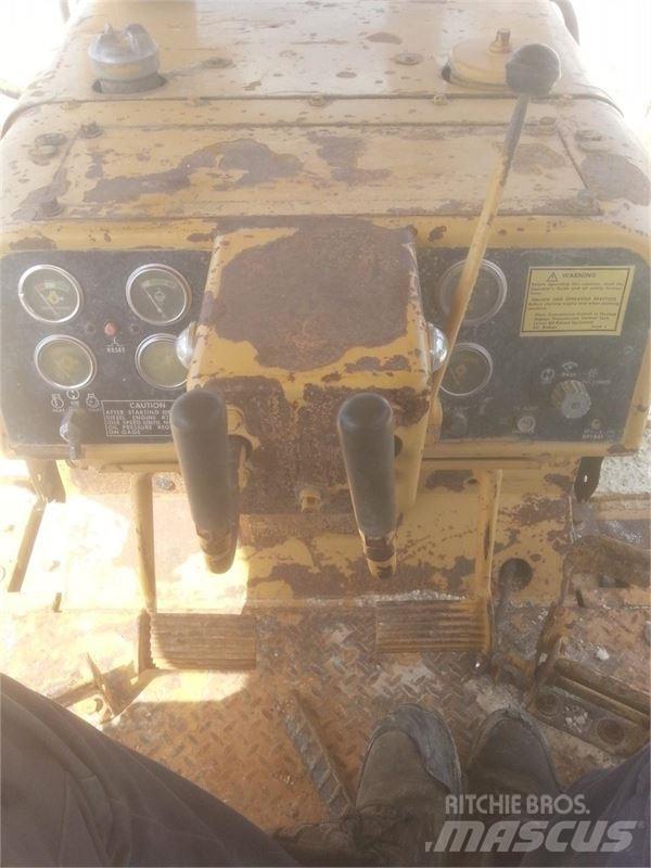 CAT D6D LGP Kāpurķēžu buldozeri