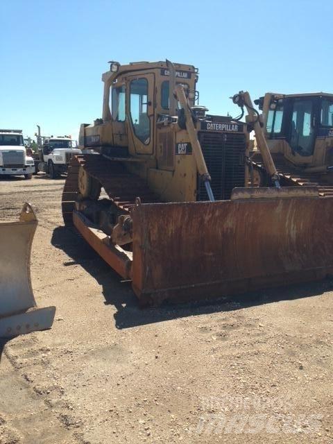 CAT D6H Kāpurķēžu buldozeri