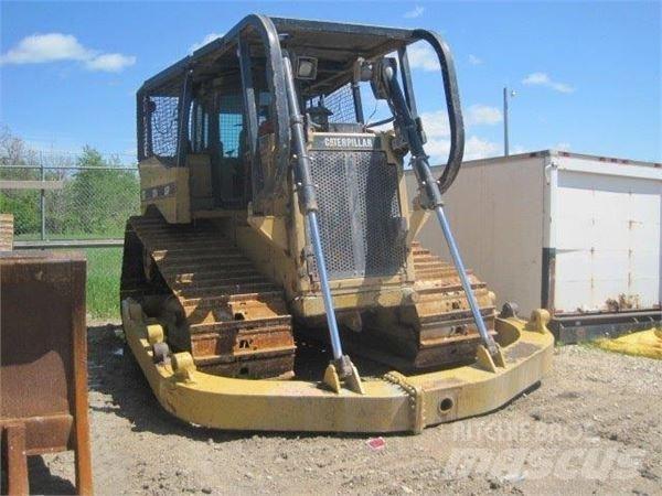 CAT D7H LGP Kāpurķēžu buldozeri