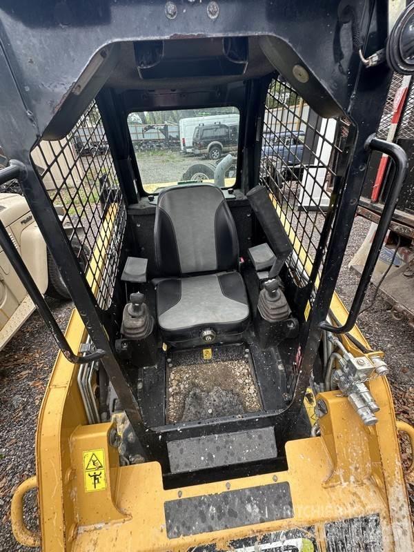 ASV RT-40 Kāpurķēžu iekrāvēji