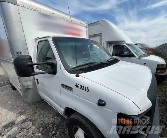 Ford E-350 Furgons