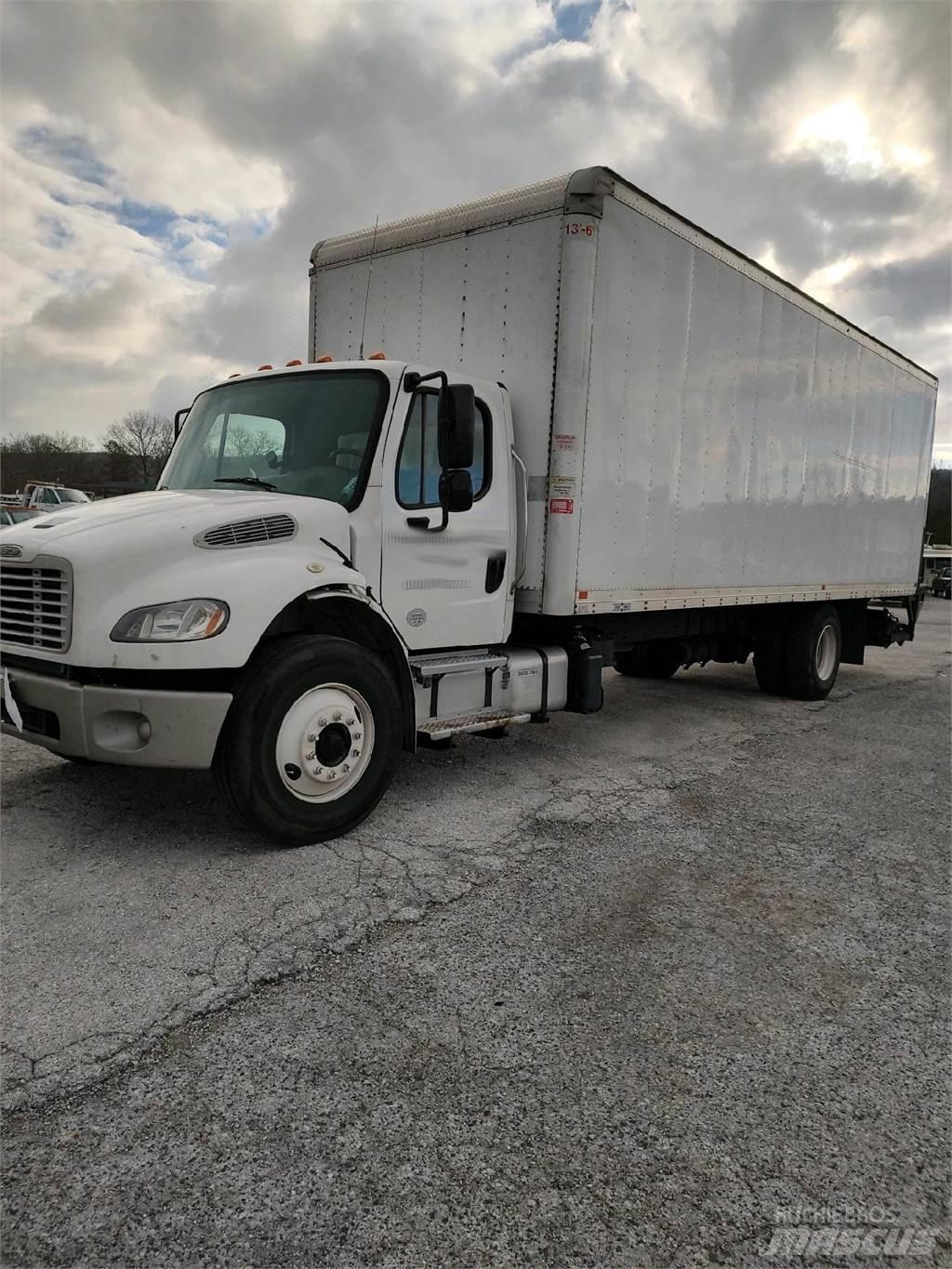 Freightliner M2 Furgons