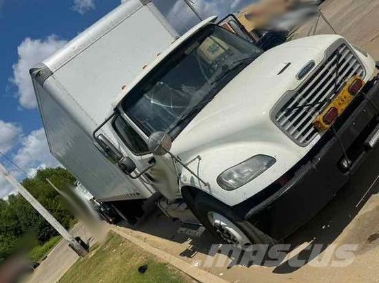 Freightliner M2 Furgons