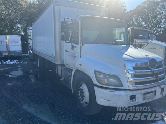 Hino 268 Furgons