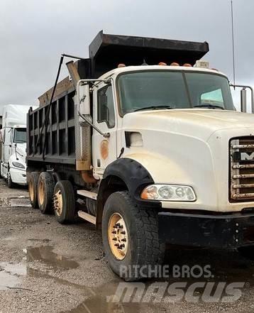 Mack CT713 Pašizgāzējs