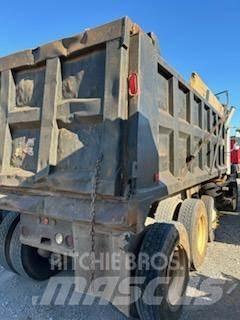 Mack CT713 Pašizgāzējs