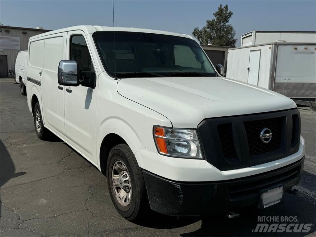 Nissan NV3500 HD Furgons