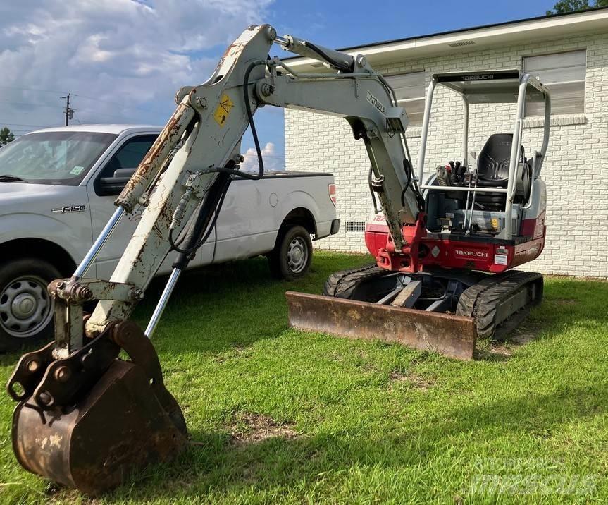 Takeuchi TB240 Vidēja lieluma ekskavatori 7 t - 12 t