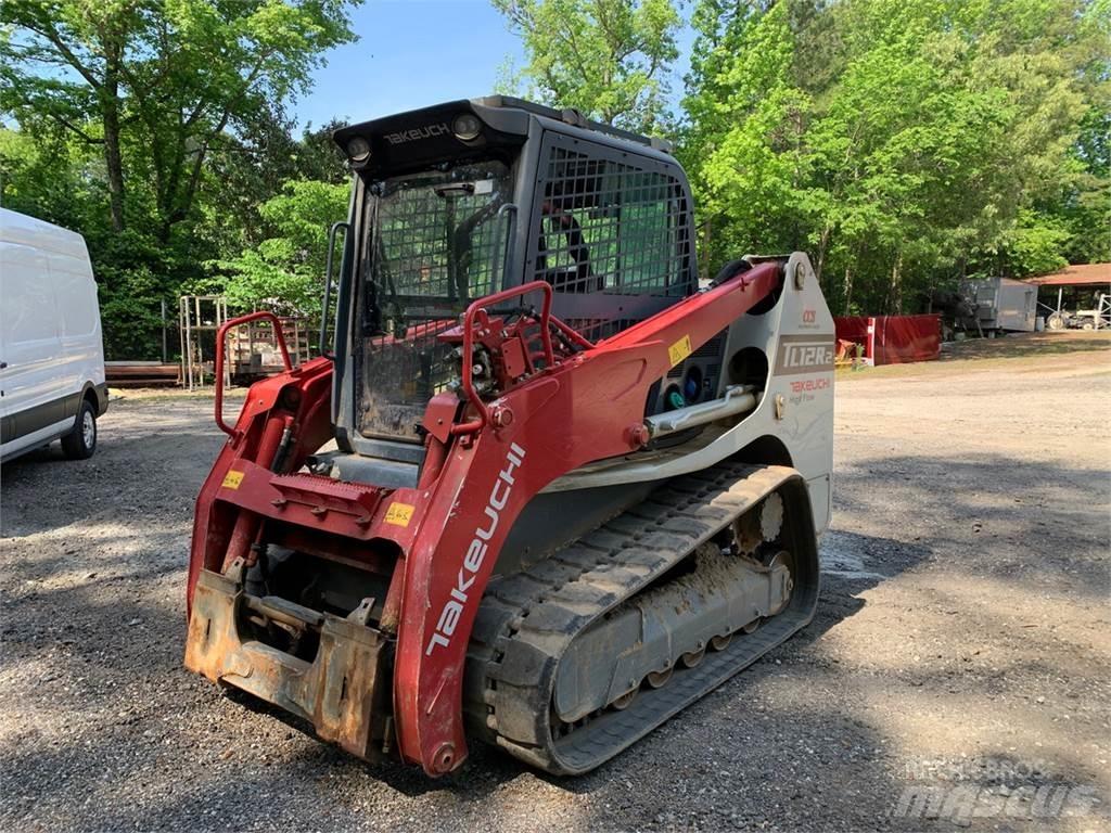 Takeuchi TL12R Kāpurķēžu iekrāvēji