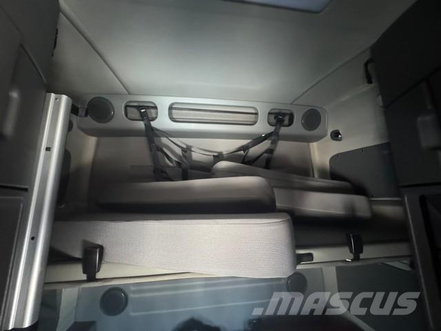 Volvo VNL64T670 Vilcēji