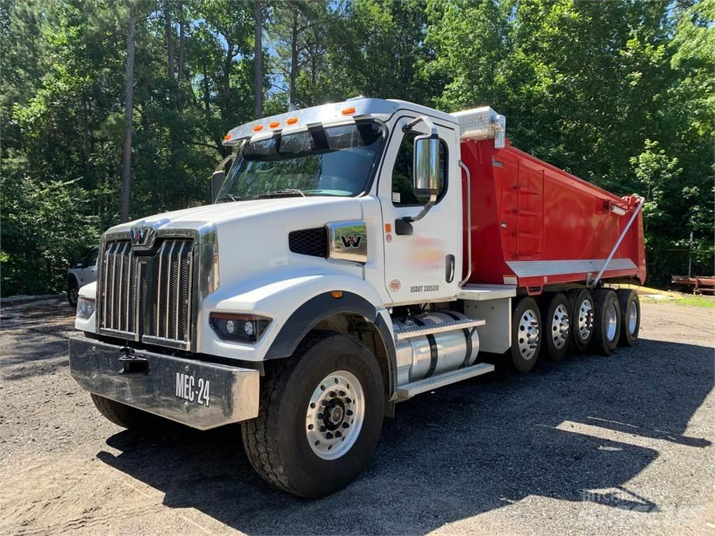Western Star 47X Pašizgāzējs