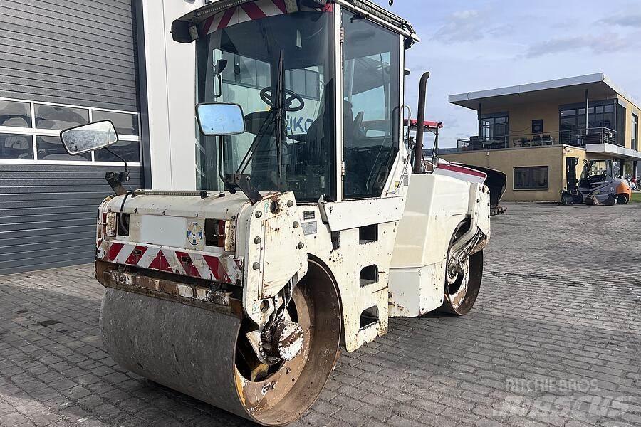 CAT CB 434 D Divvalču grunts veltņi