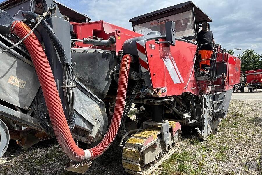 Wirtgen W 250 Asfalta dzesēšanas iekārtas