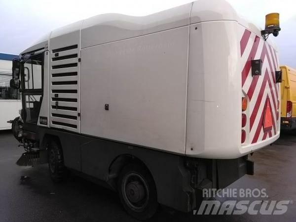 Ravo 530 CD Ielu tīrīšanas mašīnas