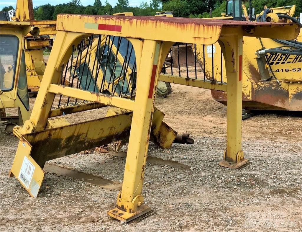 CAT D8K Kabīnes un interjers