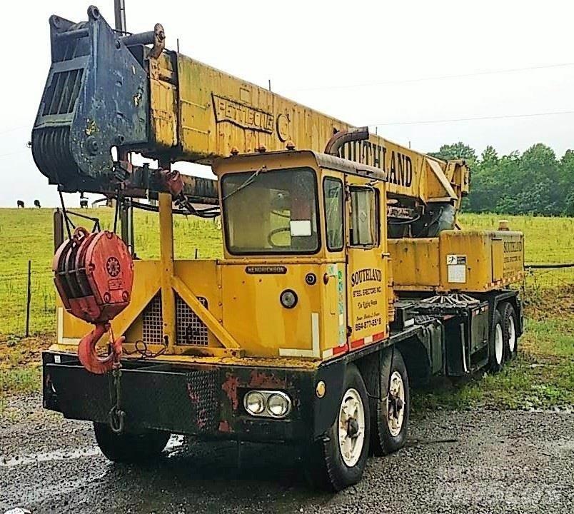 Pettibone 60TK Smagās mašīnas ar celtni