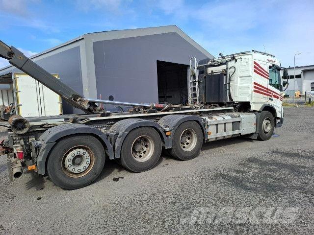 Volvo FMX 8X4*4 Pašizgāzējs