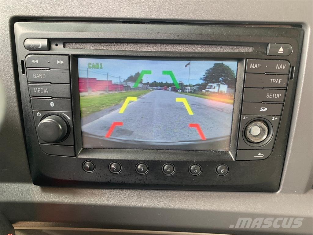 DAF LF210 4x2 FA Smagās mašīnas ar celtni