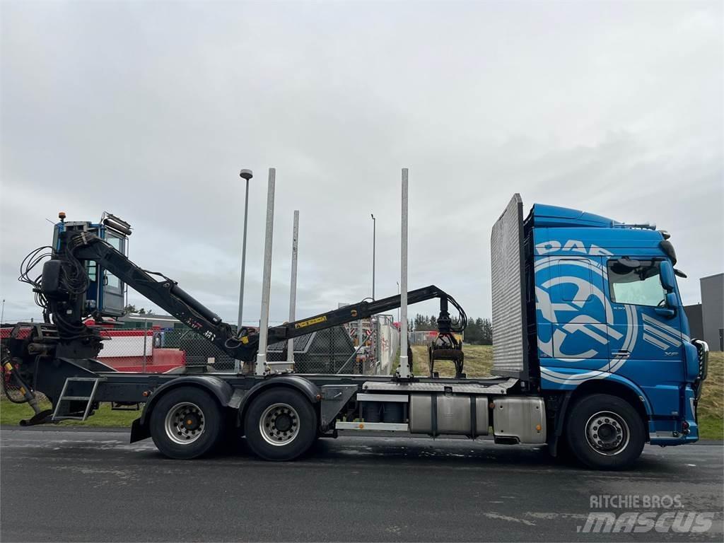 DAF XF530 FAT 6x4 Kokvedēji