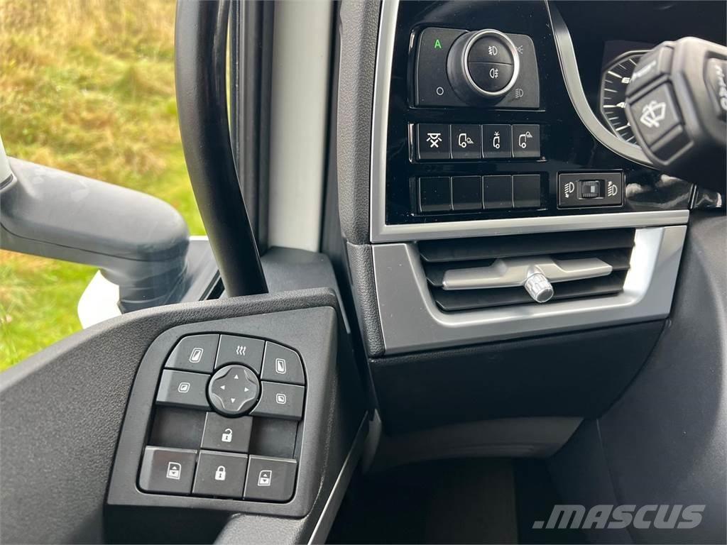 DAF XF530 FTS 6x2 Vilcēji
