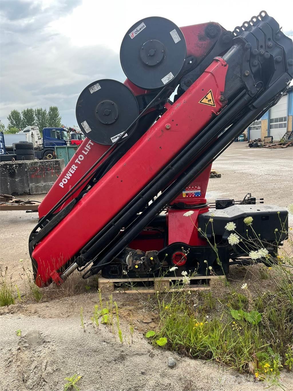 HMF 2620K5 RC Iekrāvēju krāni