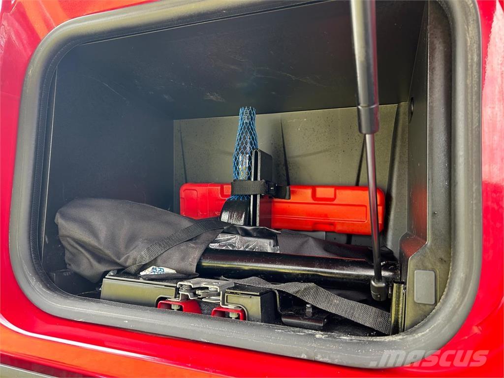 Renault CM 430 Treileri ar āķi