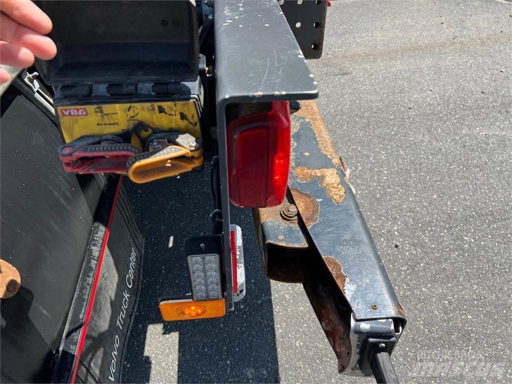 Volvo FM430 Treileri ar āķi