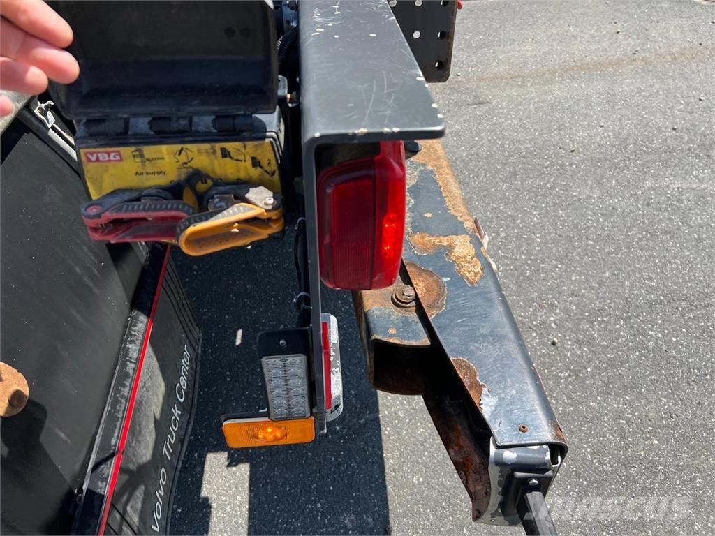 Volvo FM430 Treileri ar āķi