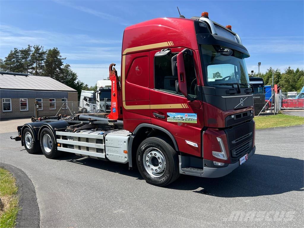 Volvo FM430 Treileri ar āķi