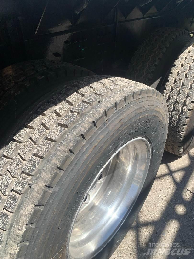 Hiab 250-3 Citas pacelšanas iekārtas