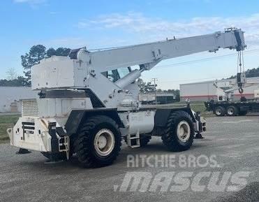 Terex RT 230 Celtņi nelīdzenām virsmām