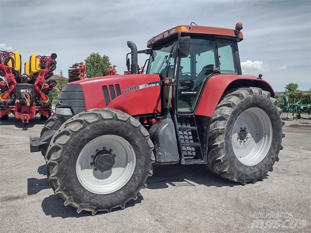 Case IH CVX 1195 Traktori