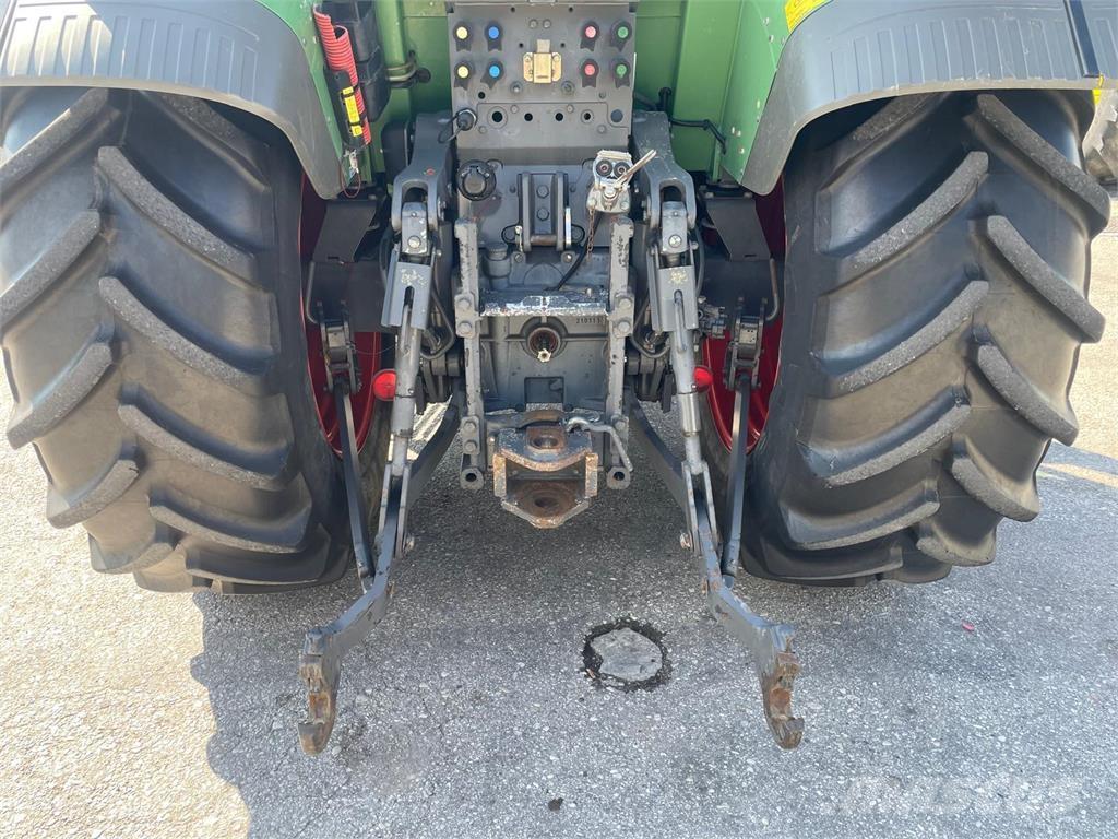 Fendt 211 VARIO Traktori