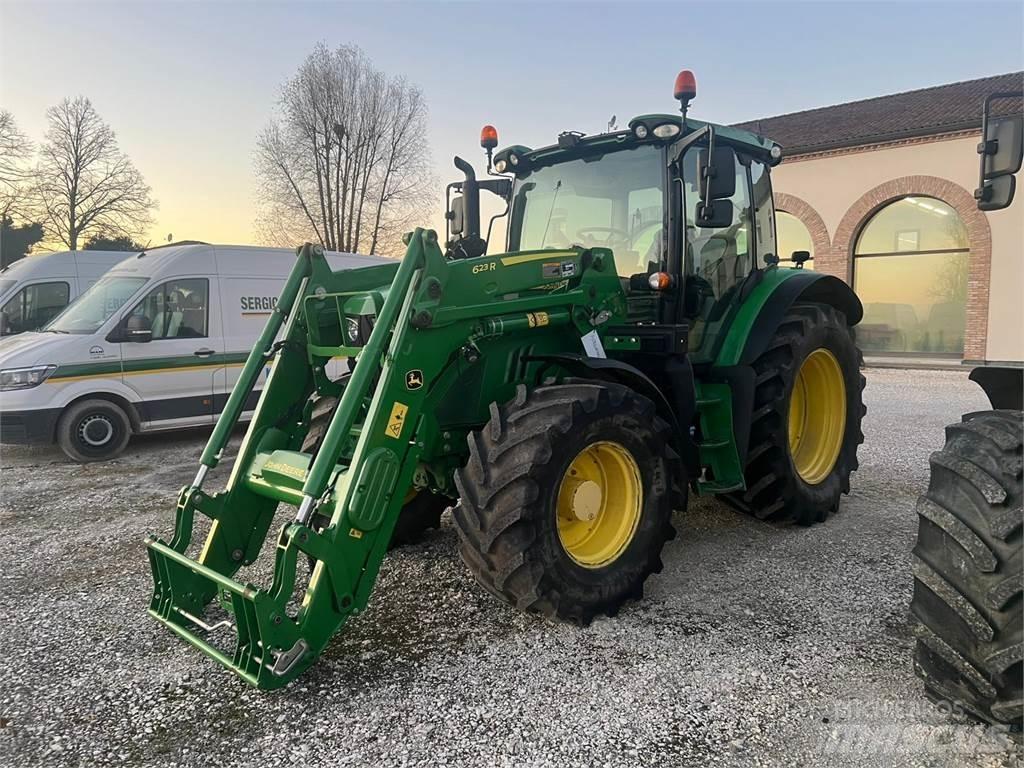 John Deere 6110 R Traktori