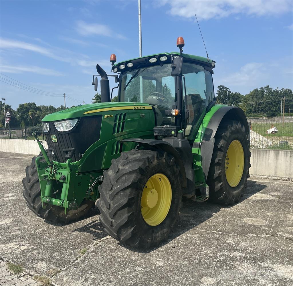 John Deere 6175 R Traktori