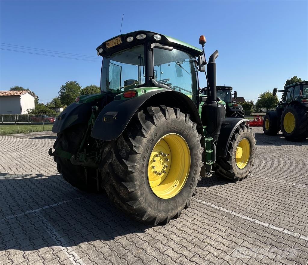 John Deere 6175 R Traktori