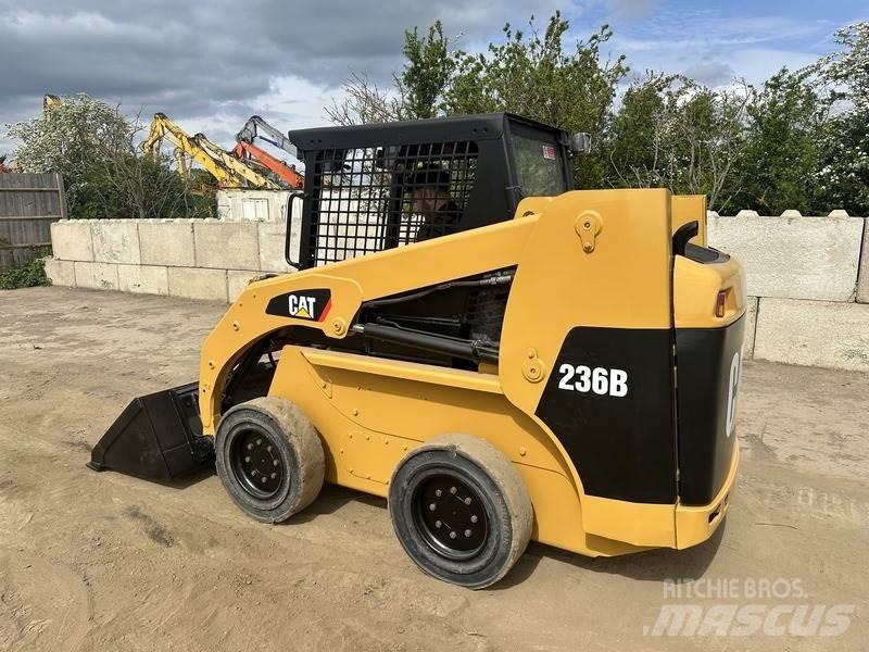 CAT 236B Būvniecība- Citi