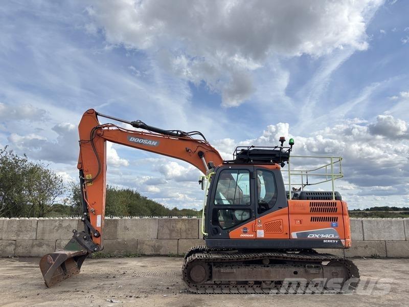Doosan DX140LC-5 Kāpurķēžu ekskavatori
