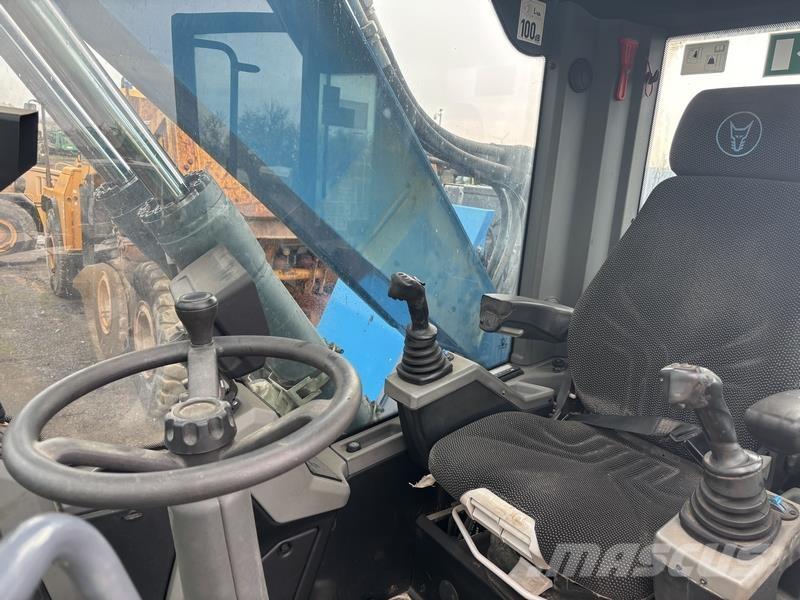 Fuchs MHL320 Industriālie iekrāvēji