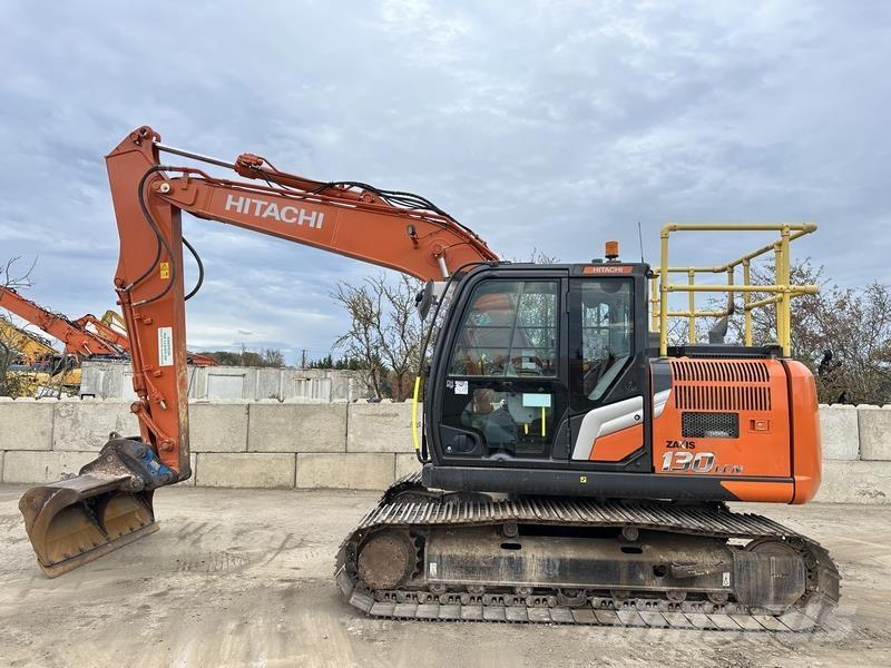 Hitachi ZX130 Kāpurķēžu ekskavatori